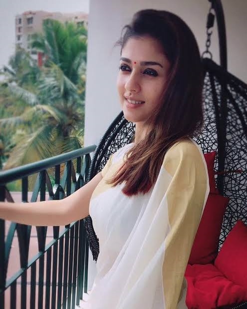 Evergreen Beauty Nayanthara in Saree