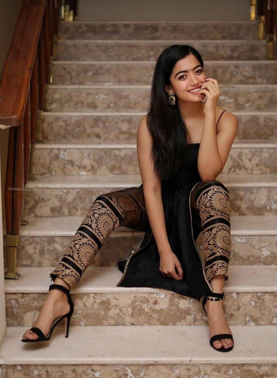 Gorgeous Actress Rashmika Mandanna Cute Photos