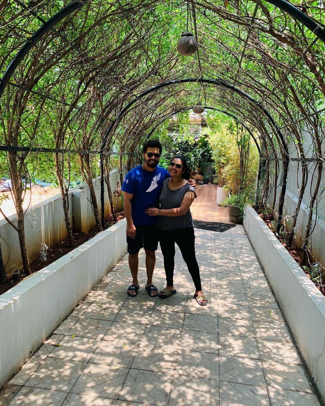 Hari Teja latest Photos With Her Husband