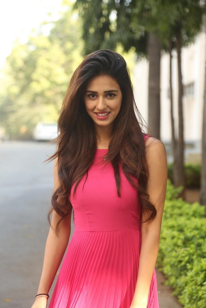 Hot Actress Disha Patani Images