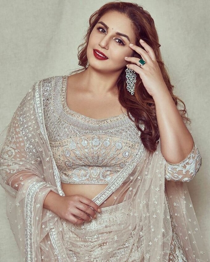 Huma Qureshi Stunning Photos