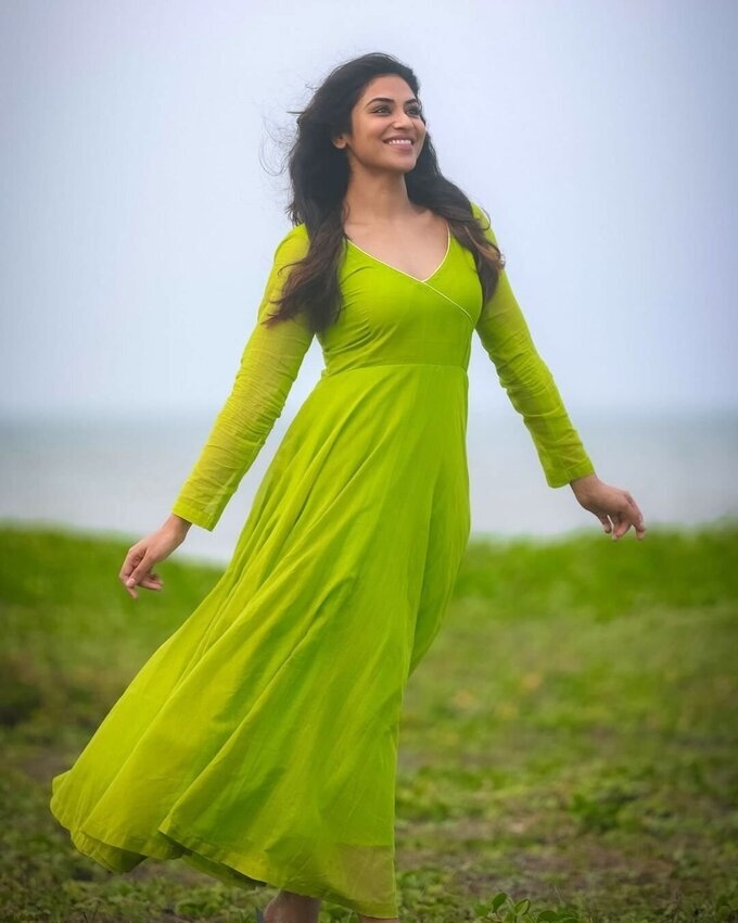 Indhuja Ravichandran New Photos