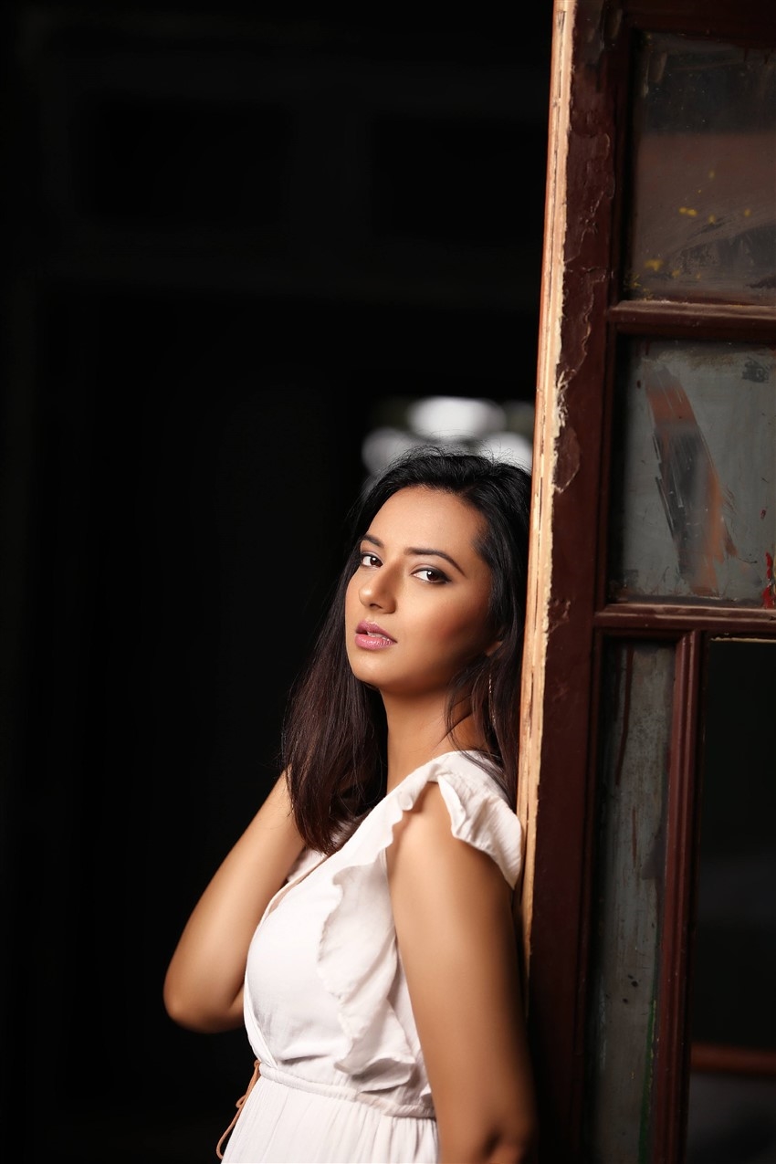 Isha Chawla latest Photos