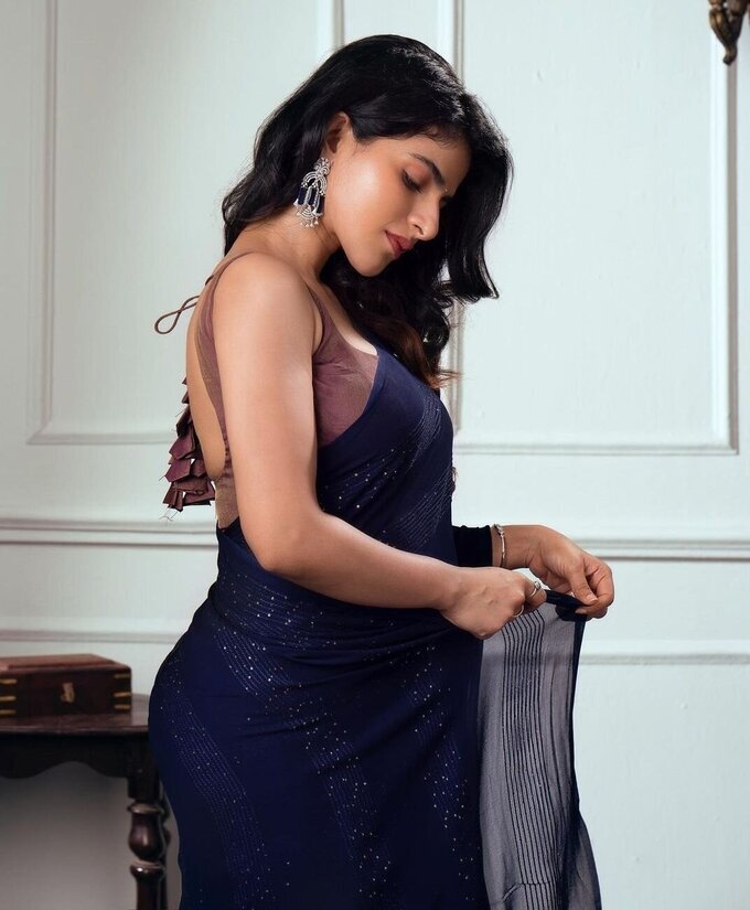 Iswarya Menon New Photos In Insta