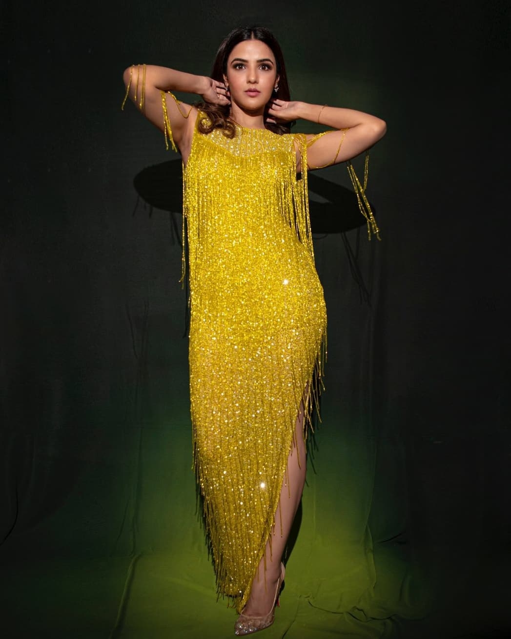 Jasmin Bhasin New Images In Yellow Dress