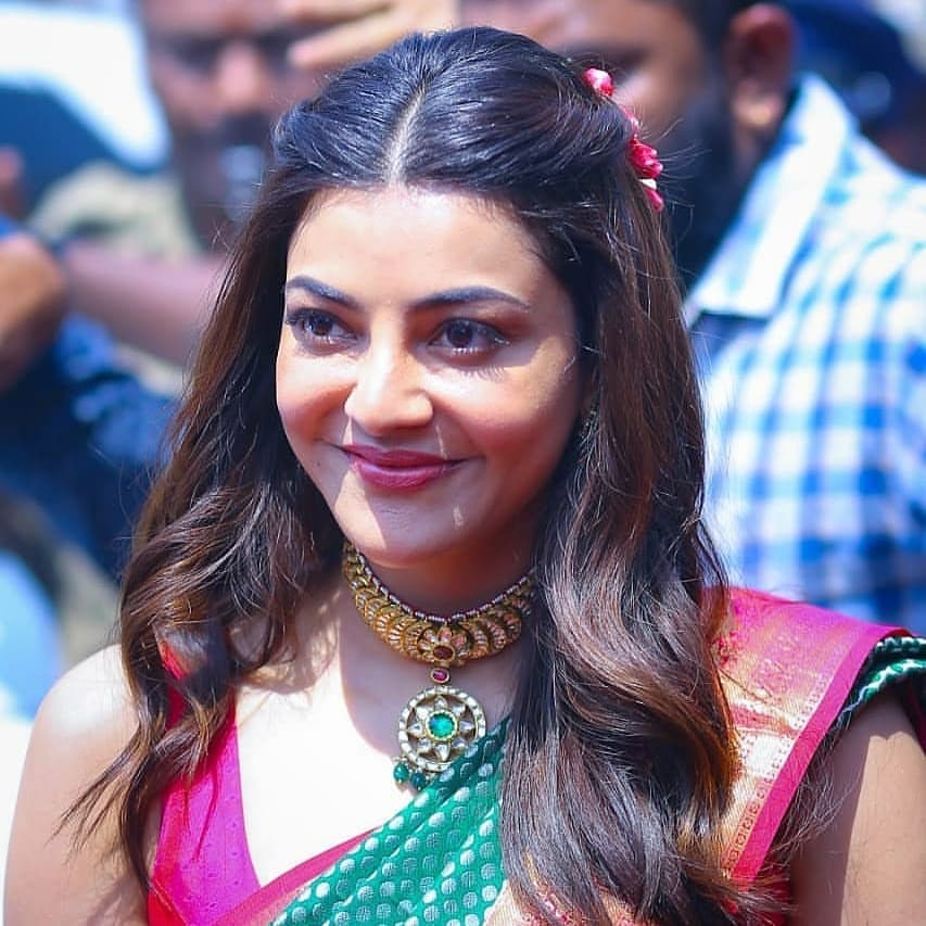 Kajal Aggarwal latest Photos In Shoping Mall Open