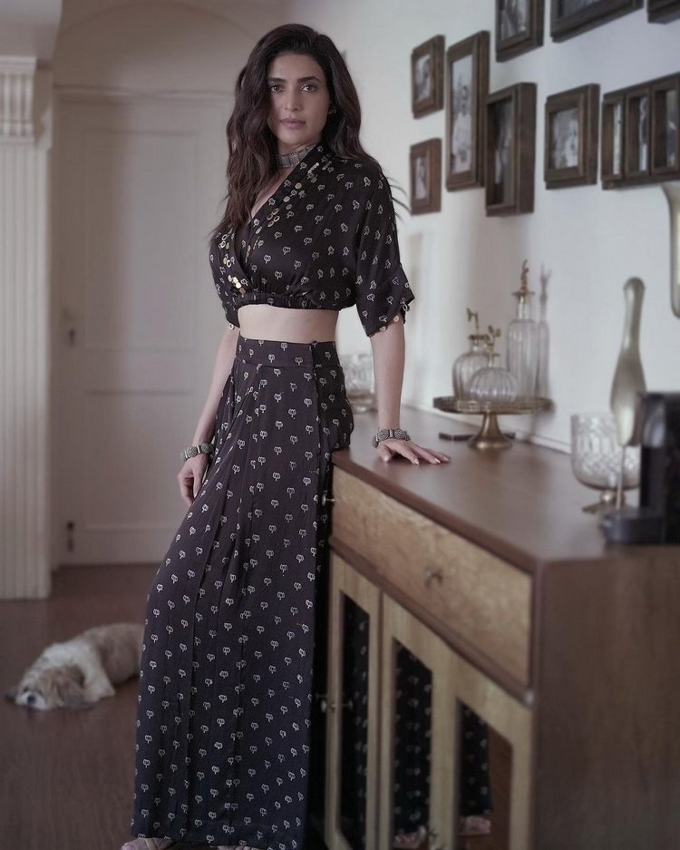 Karishma Tanna Latest Photos Collection