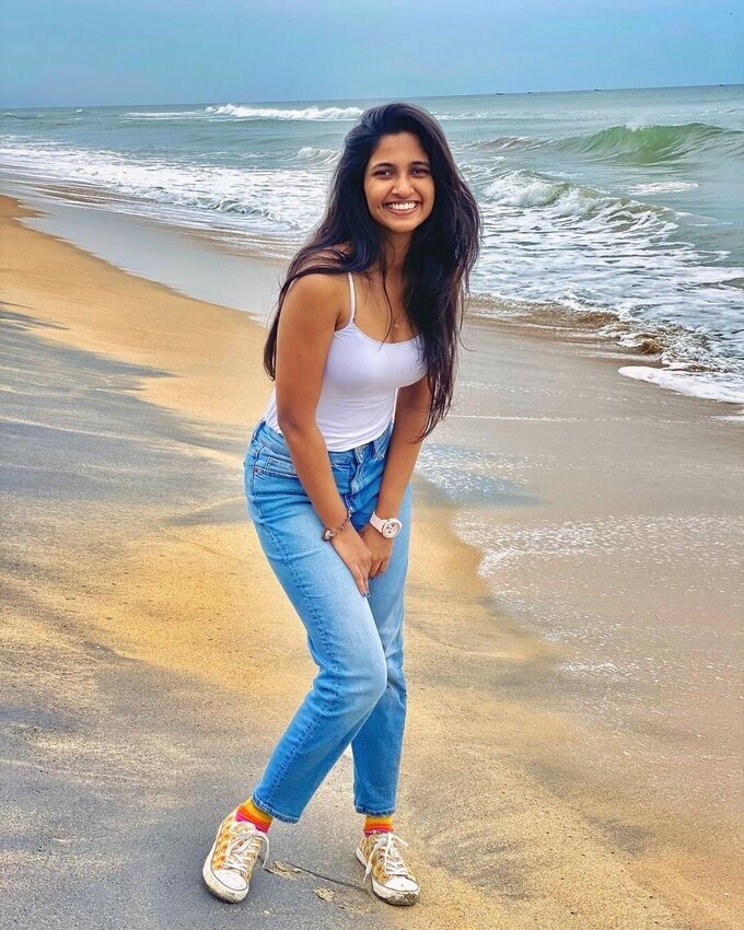 Keerthi Pandian Amazing Photos