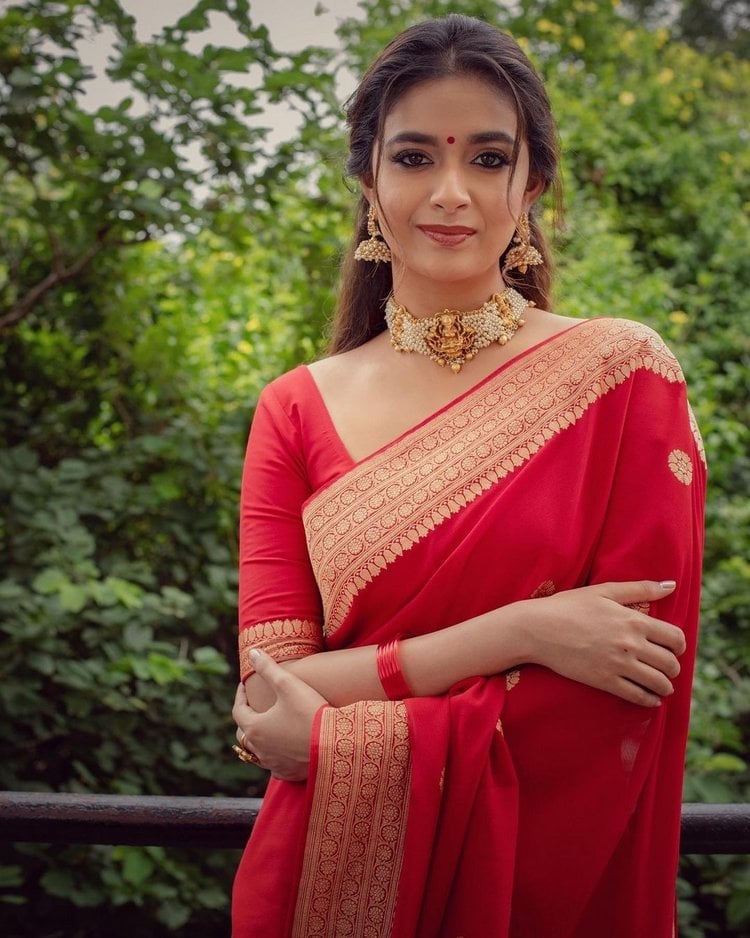 Keerthy Suresh Stunning Photos