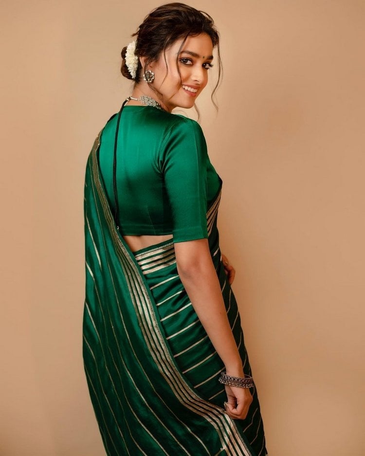 Keerthy Suresh Stunning Photos