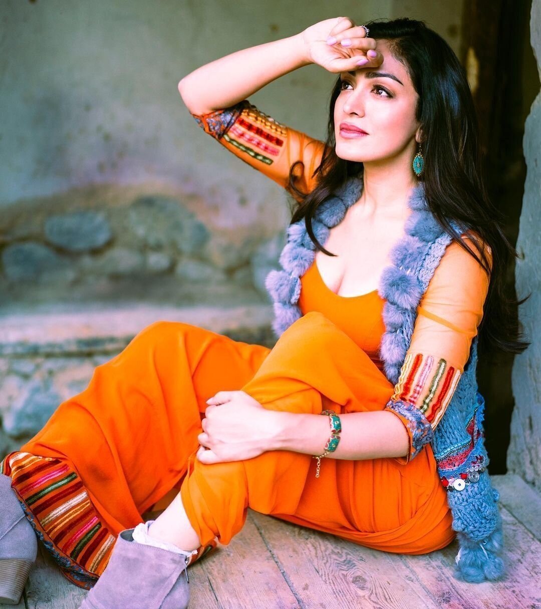 Khushali Kumar New Photos