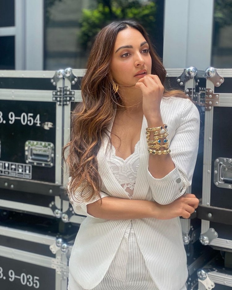 Kiara Advani Pics Collection