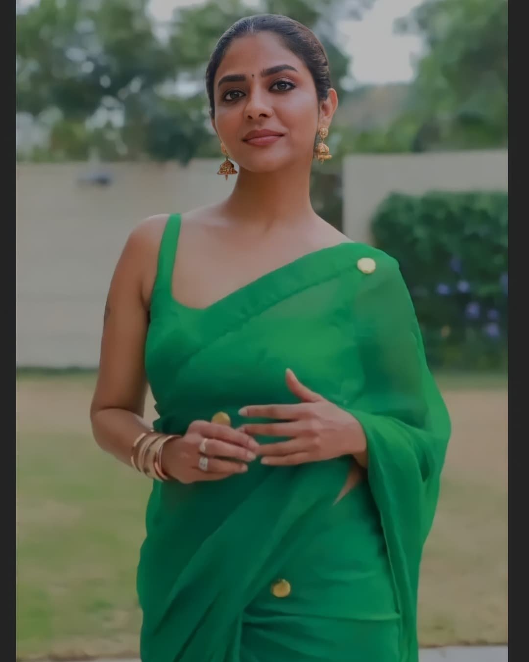 Kollywood Actress New Clicks In Green Dress