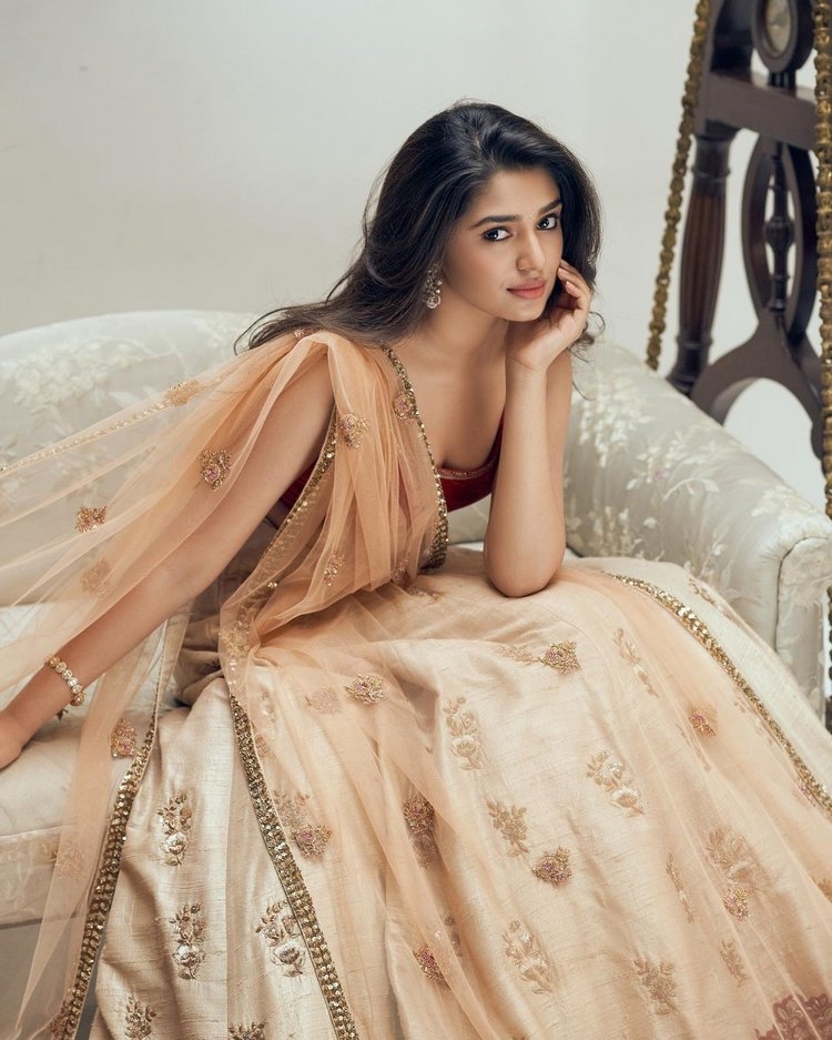 Krithi Shetty New Photos