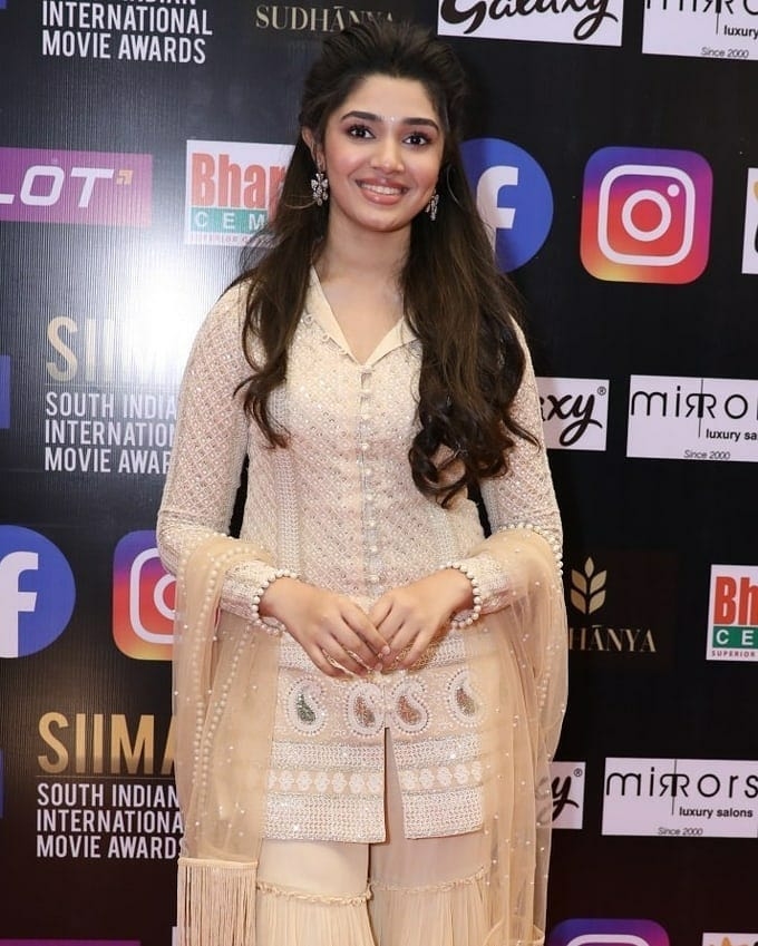 Krithi Shetty latest Photos In Awards Function