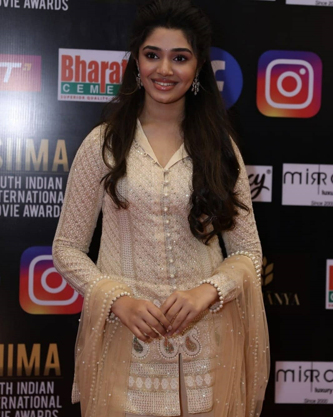 Krithi Shetty latest Photos In Awards Function