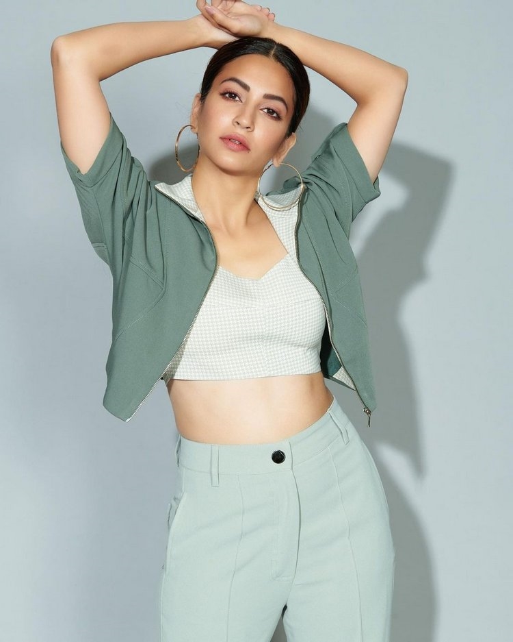 Kriti Kharbanda New Stills Collection