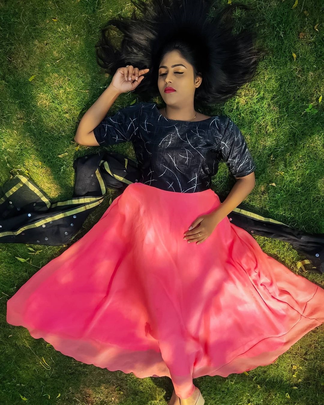 Maheswari New Clicks In Garden