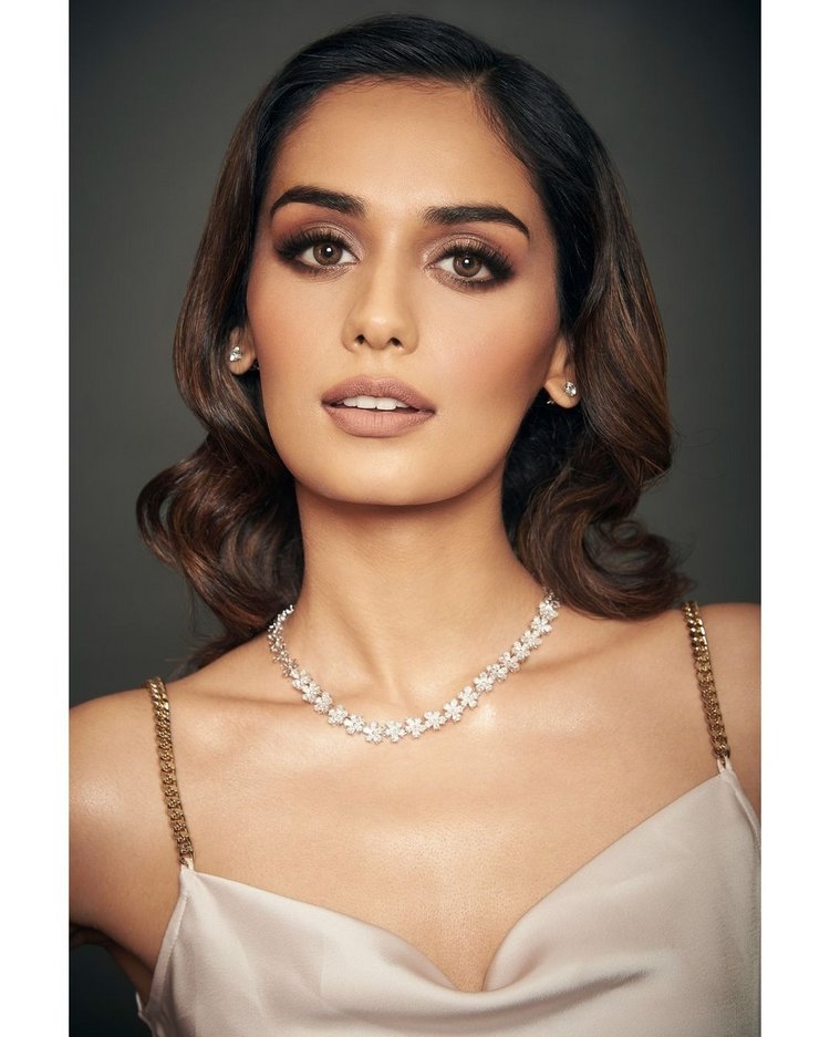 Manushi Chhillar Amazing New Photos