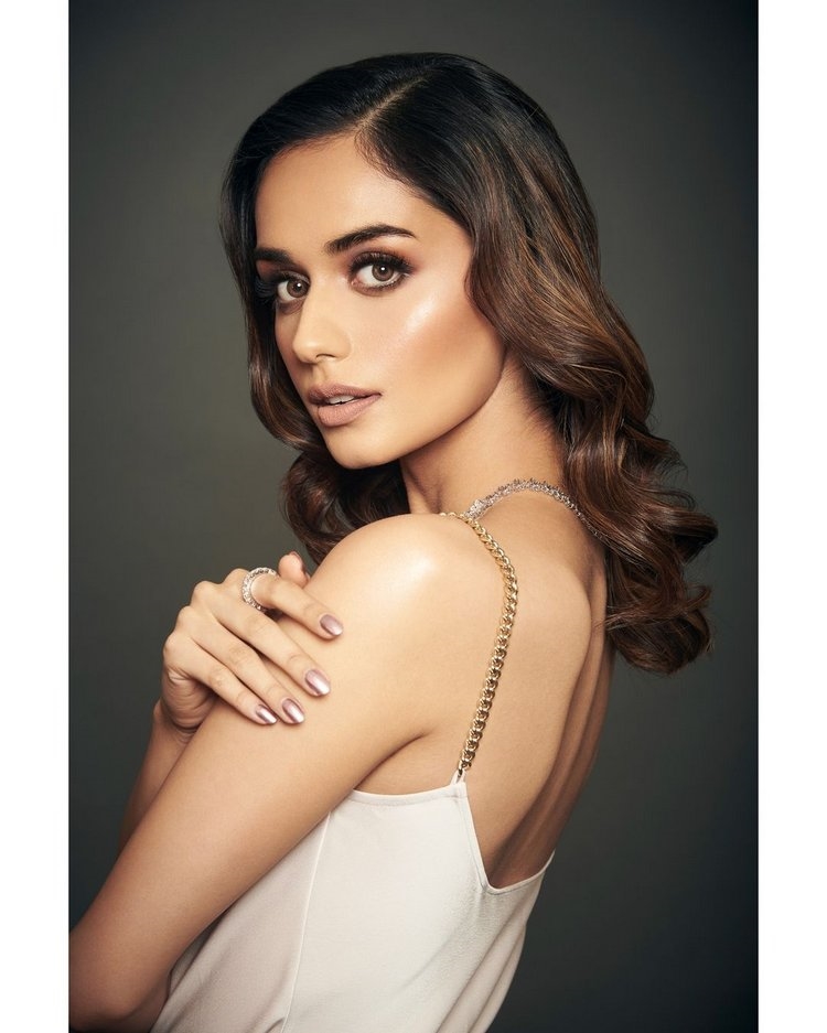 Manushi Chhillar Amazing New Photos