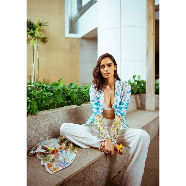 Manushi Chhillar New Clicks Collection