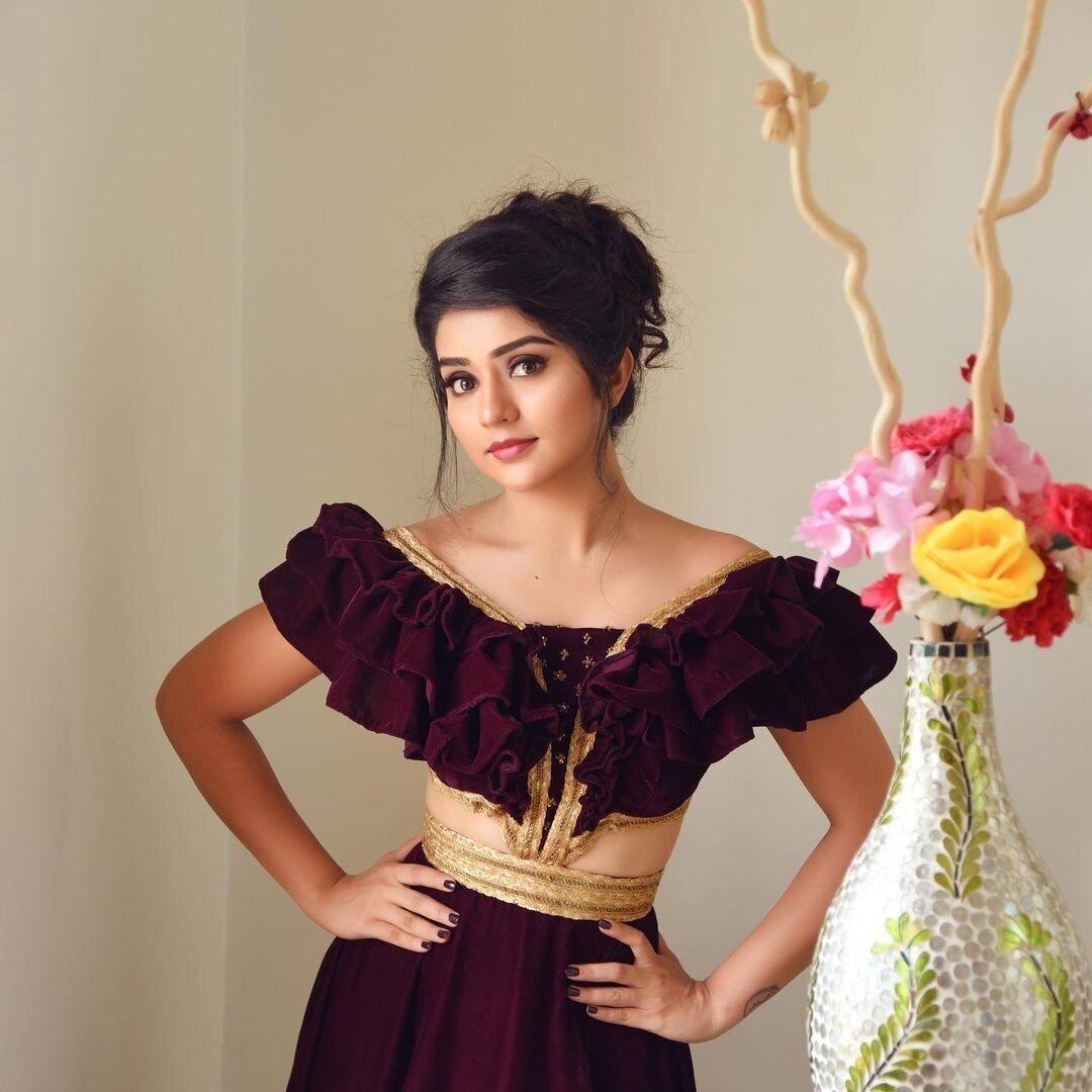 Megha Shetty Pretty New Photos