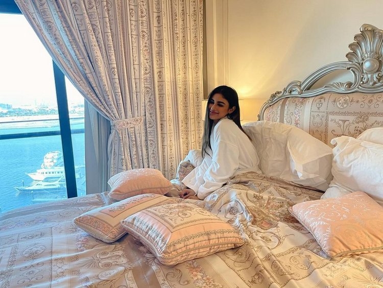 Mouni Roy Amazing Hot Photos
