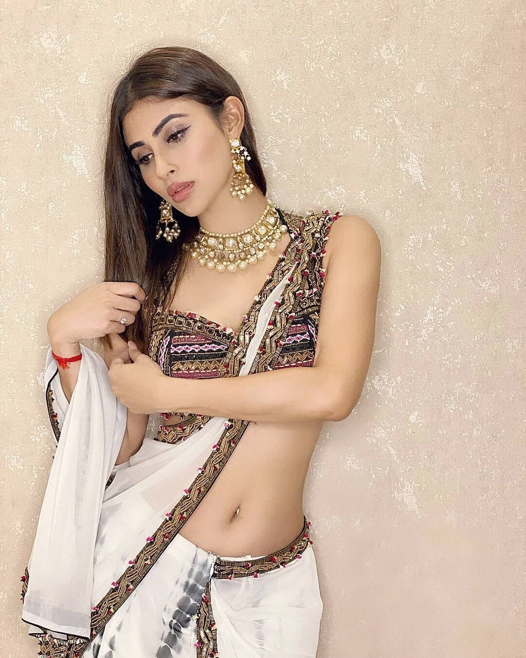 Mouni Roy Images In Movie Shoot