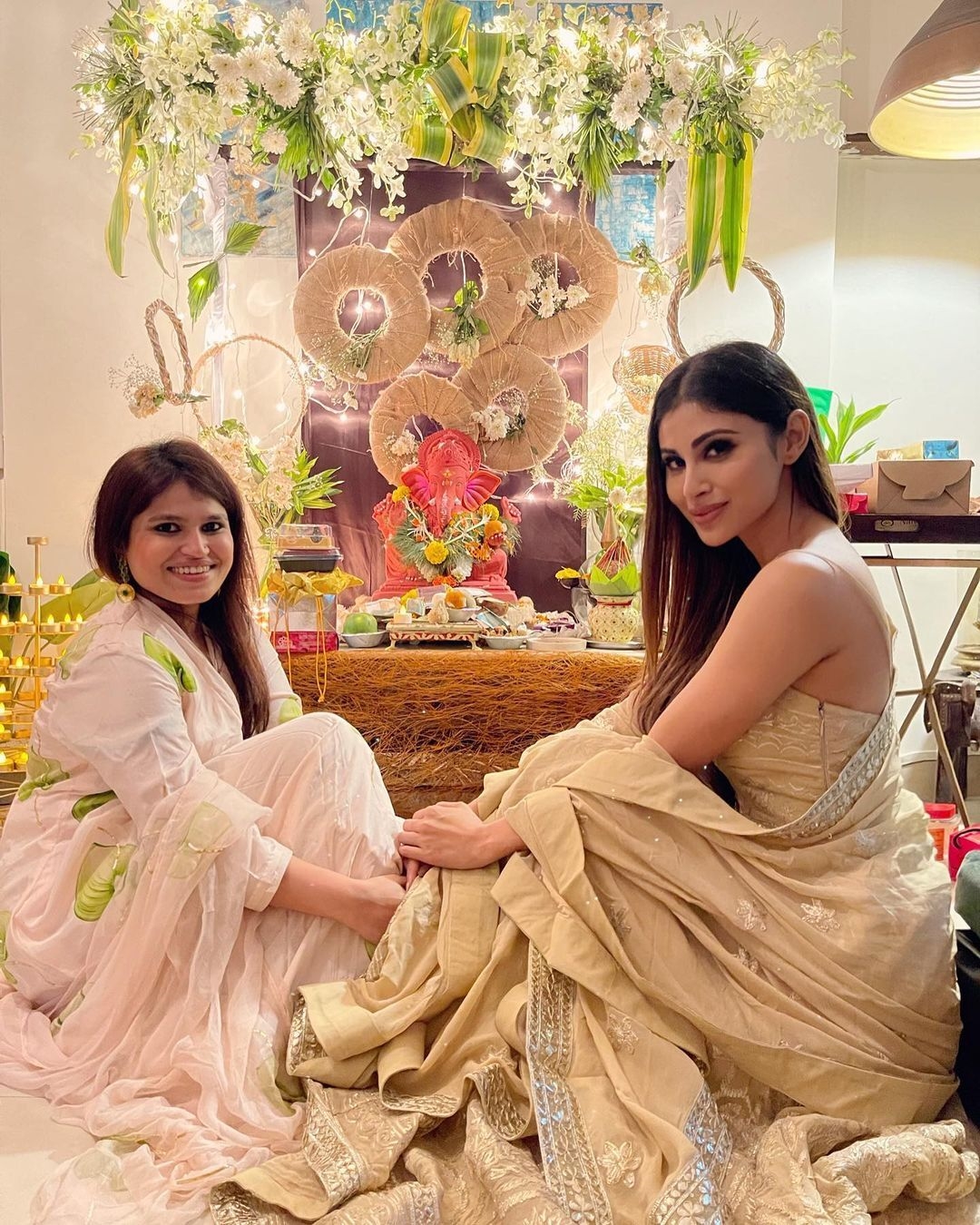 Mouni Roy Images With Family