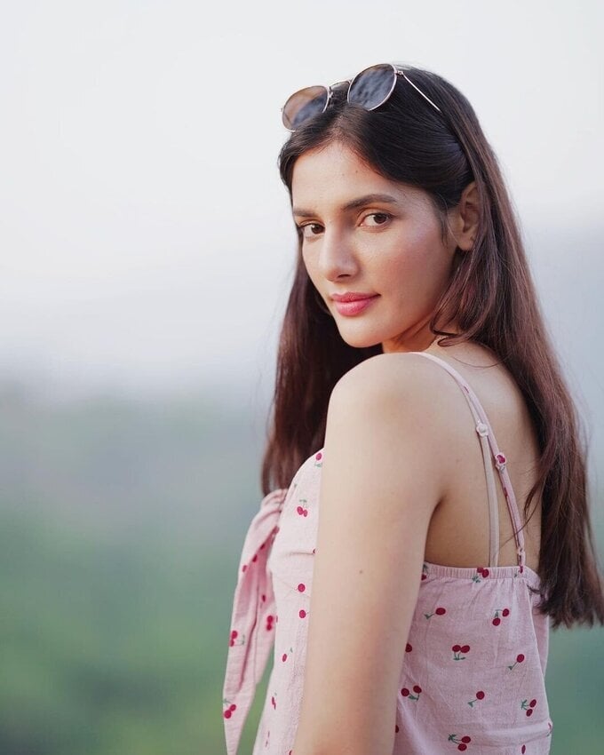 Natasha Singh New Stills Gallery