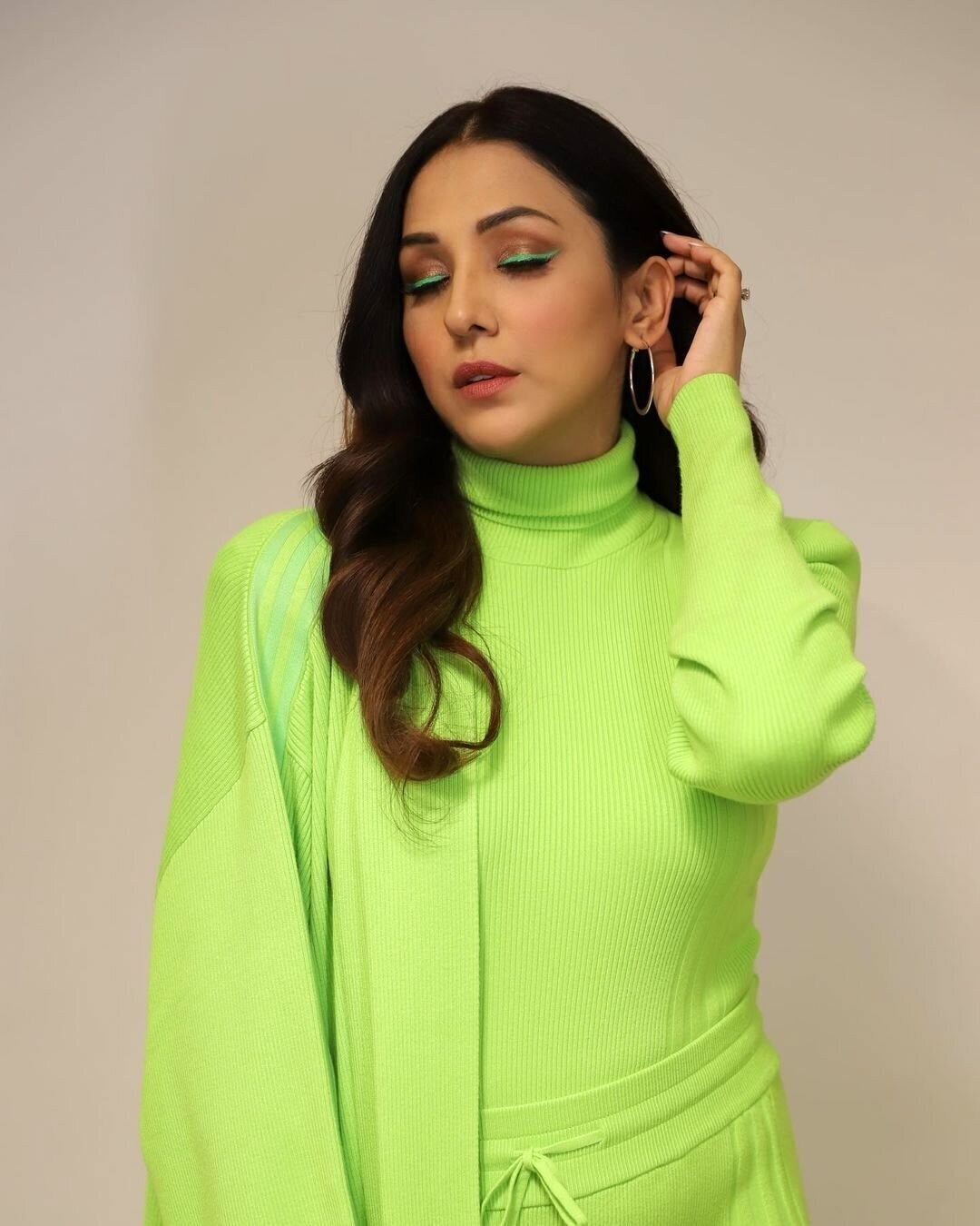 Neeti Mohan Amazing Clicks