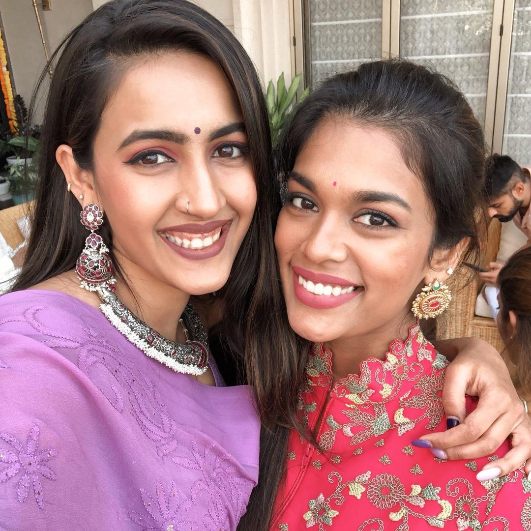 Niharika Konidela New Clicks With Family