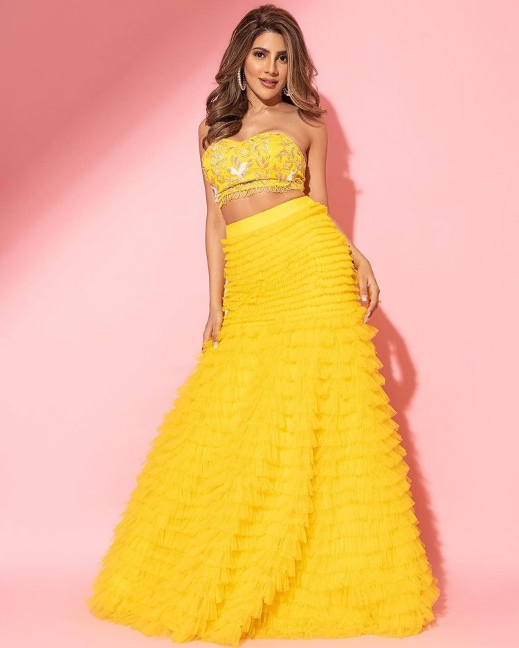 Nikki Tamboli New Photos Shoot