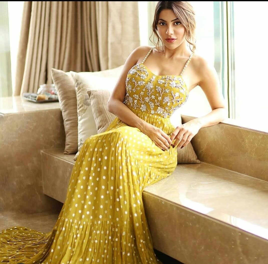 Nikki Tamboli New Photos Shoot