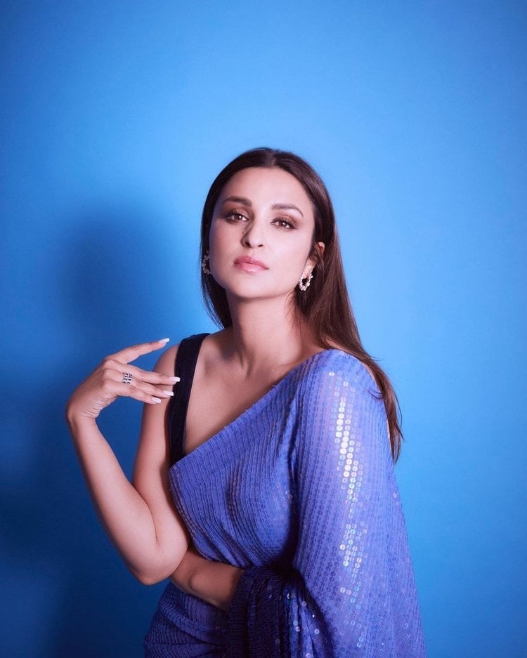 Parineeti Chopra Amazing New Images