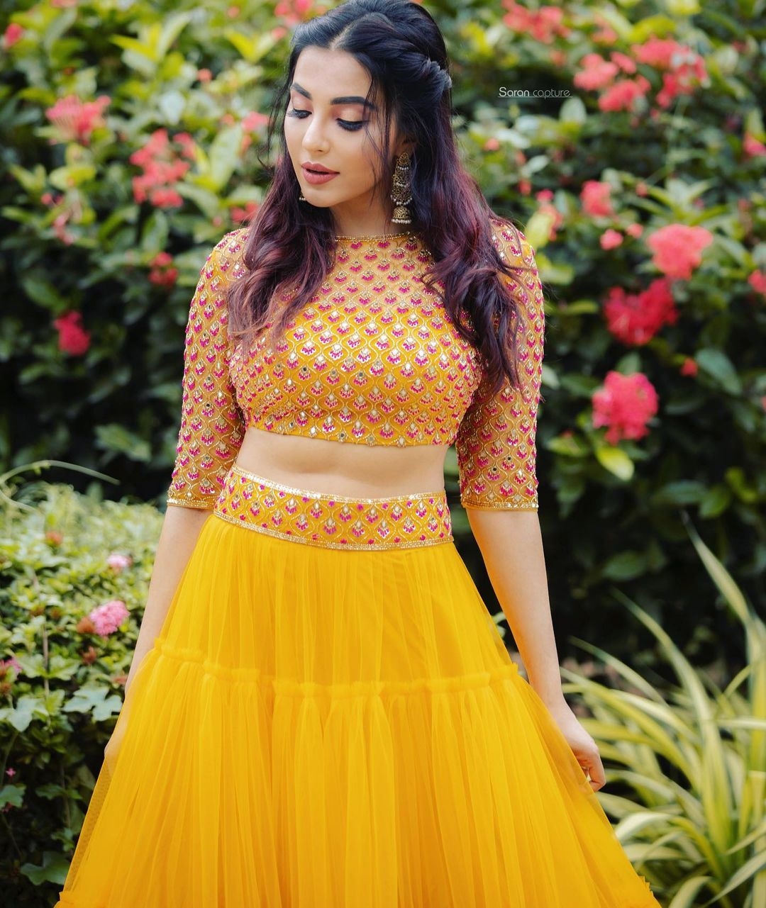 Parvati Nair Amazing Still Photos