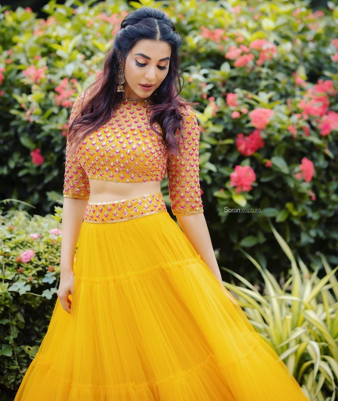 Parvati Nair Amazing Still Photos