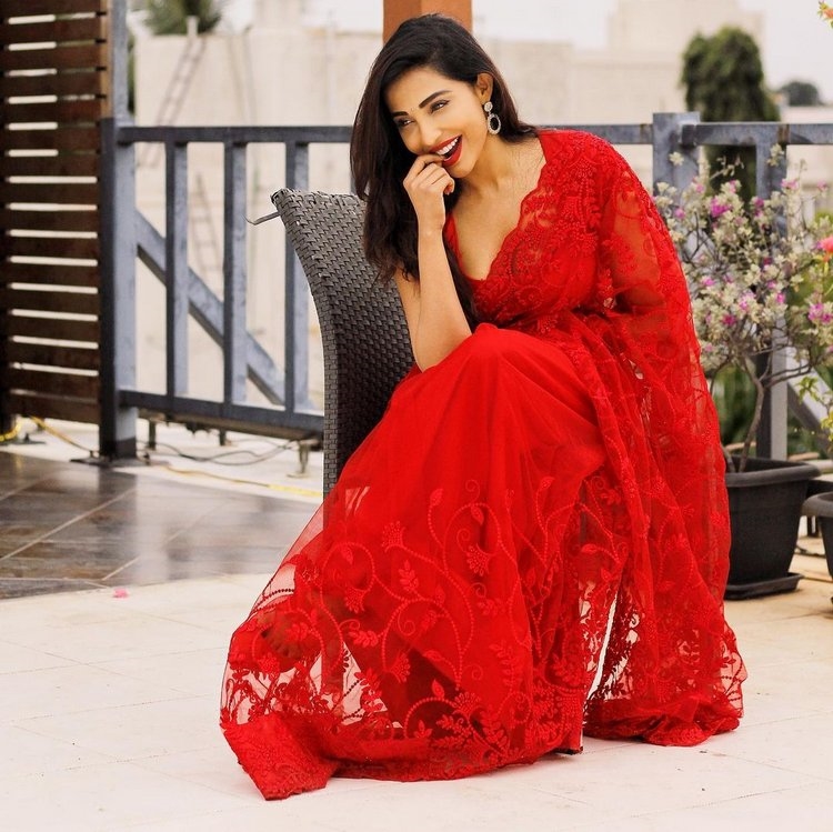 Parvati Nair Hot Photos In Red Dress
