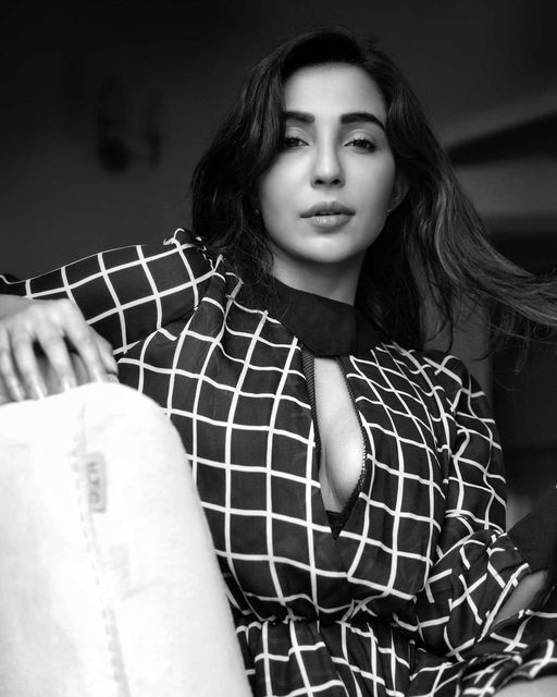 Parvati Nair Latest Image Collection