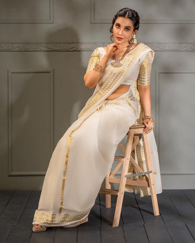 Parvati Nair Stills Collection