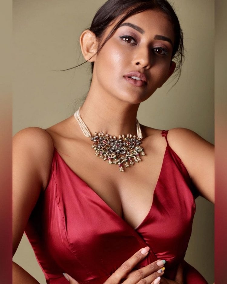 Pooja Jhaveri New Images Shoot