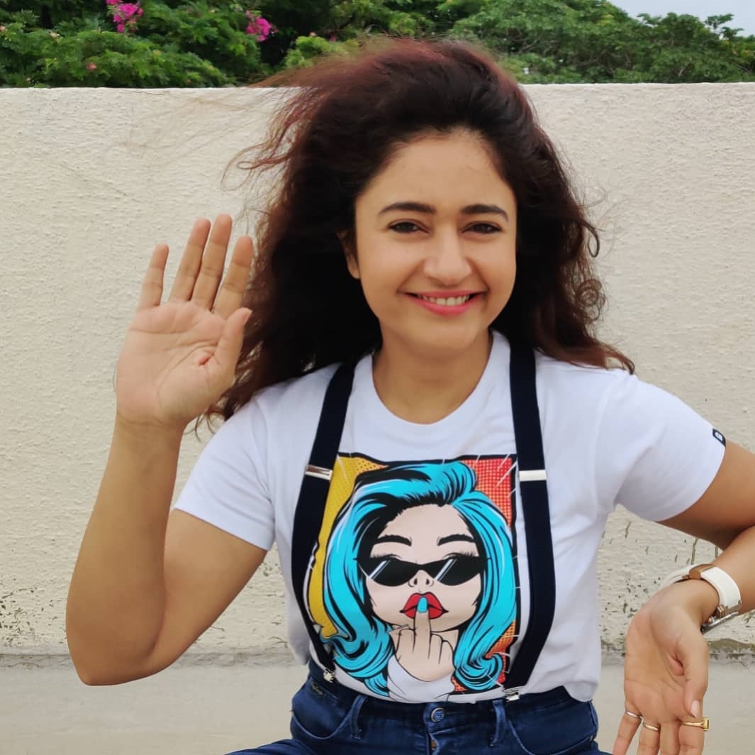 Poonam Bajwa Latest Cute Photos