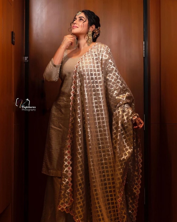 Poorna Aamazing Images In Dhee