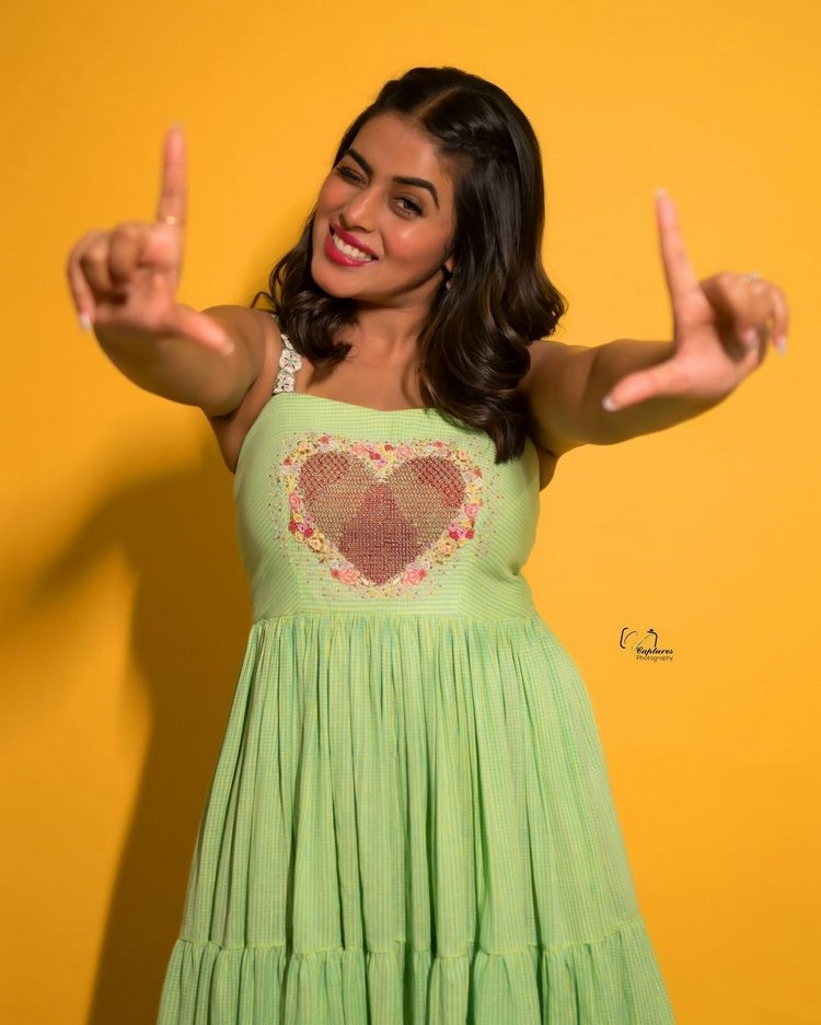 Poorna Photos In Dhee Show