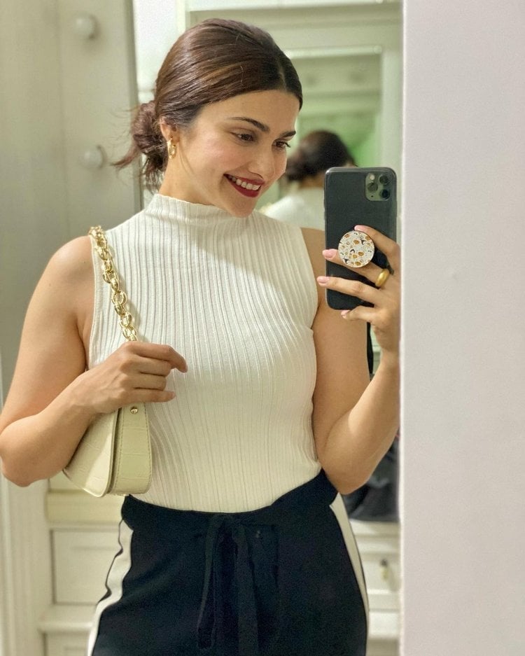 Prachi Desai Stunning Images