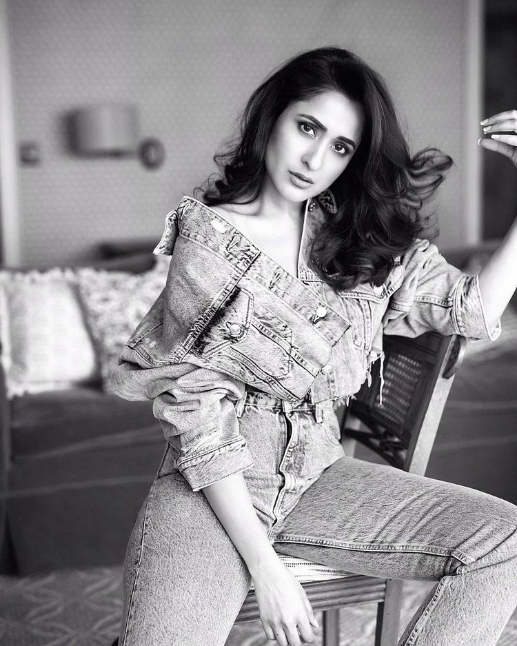 Pragya Jaiswal Photos Shoot