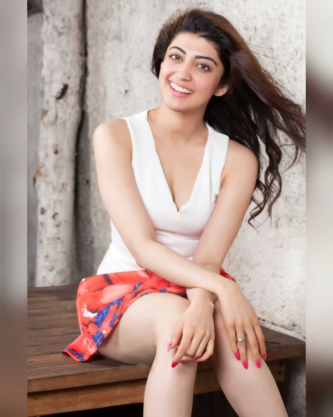 Pranitha Subhash Glamoures Photos