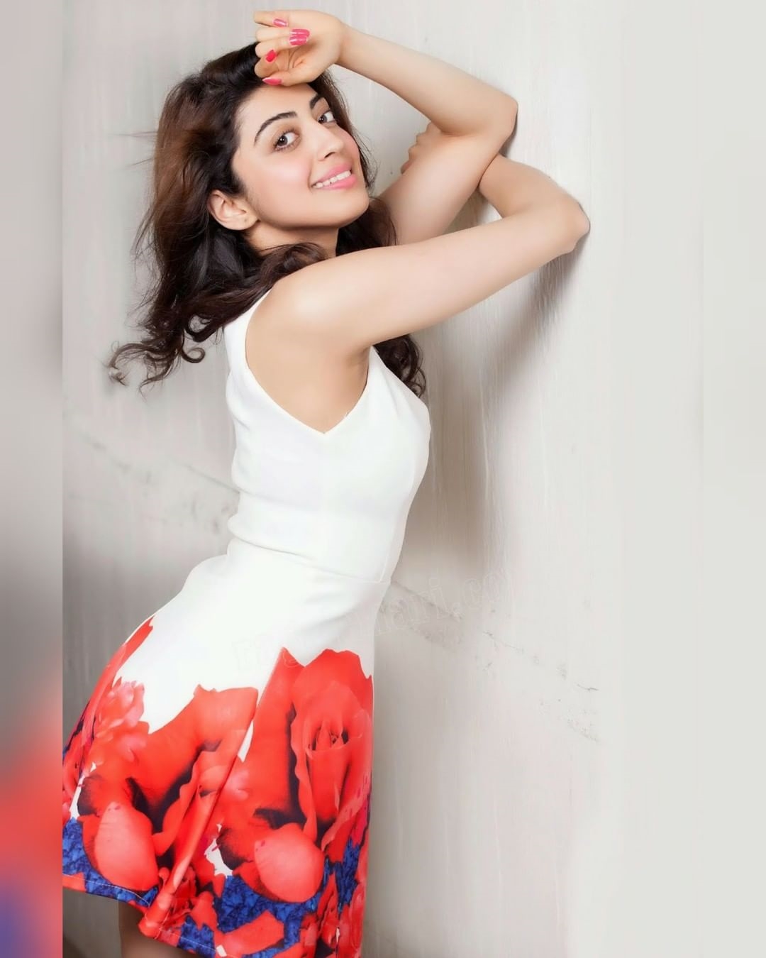 Pranitha Subhash Glamoures Photos