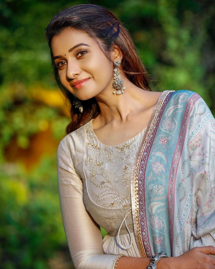 Priya Bhavani Shankar New Stills Gallery Collection