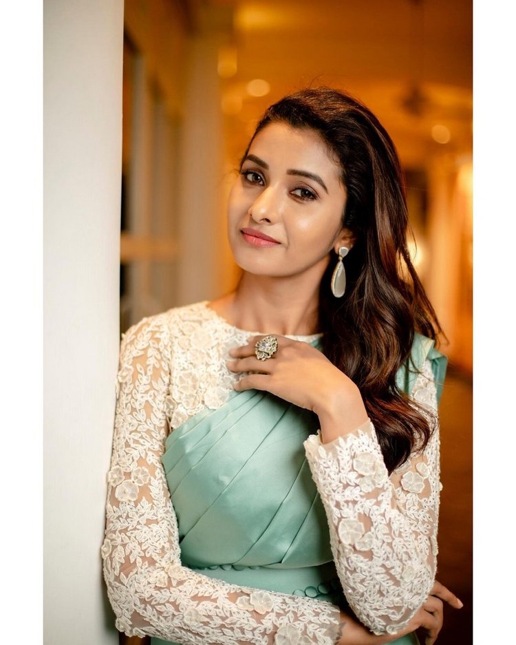 Priya Bhavani Shankar New Stills In Insta